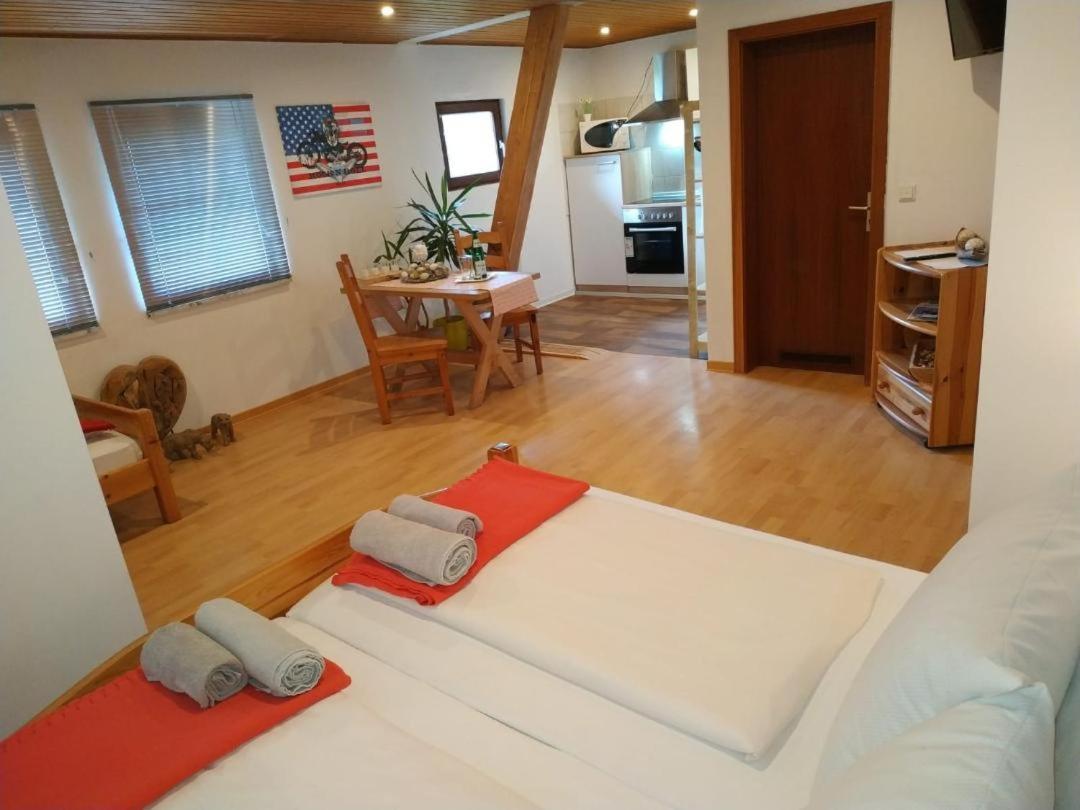 Edertaler Hof Apartment Ngoại thất bức ảnh
