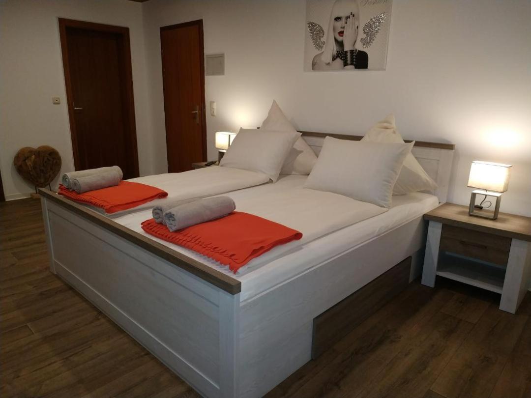 Edertaler Hof Apartment Ngoại thất bức ảnh